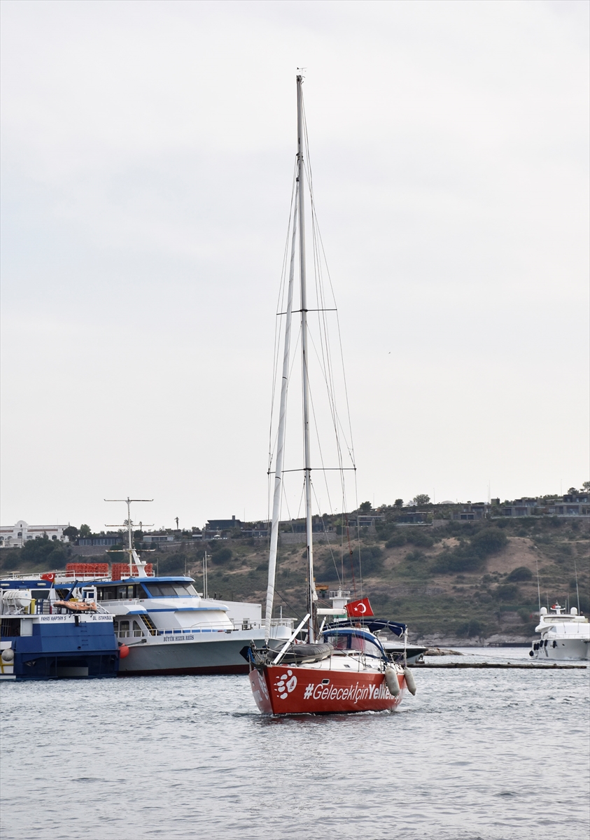 İKLİM DEĞİŞİKLİĞİNE DİKKATİ ÇEKMEK İÇİN YELKEN AÇAN DENİZCİLER, BODRUM'DA MOLA VERDİ