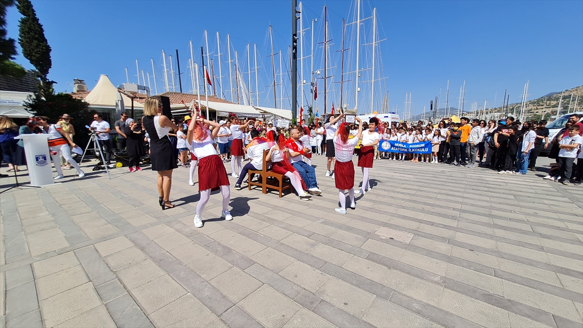 BODRUM’DA ENGELLİLER HAFTASI COŞKULU GÖRÜNTÜLERE SAHNE OLDU 
