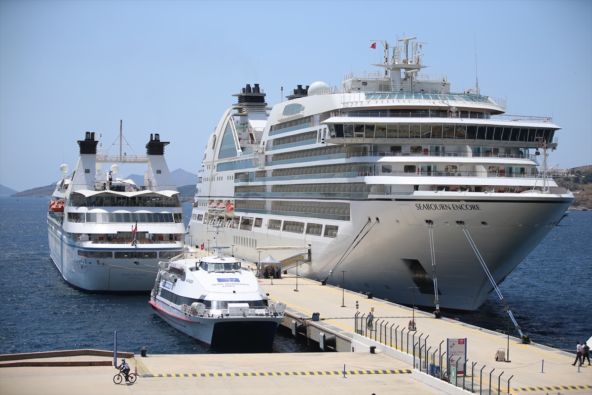 BAHAMALAR BAYRAKLI 