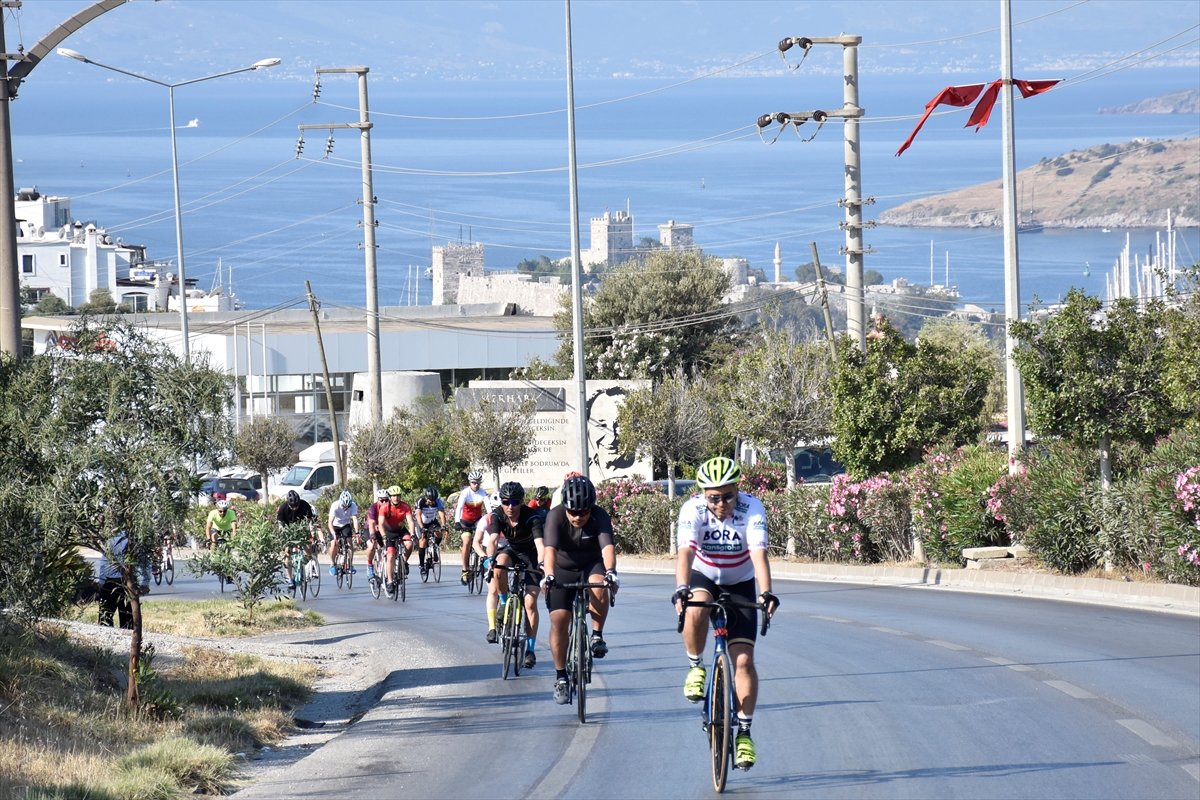 2. ULUSLARARASI CORELLİ BODRUM HALİKARNAS GRANFONDO BİSİKLET YARIŞLARI BAŞLADI