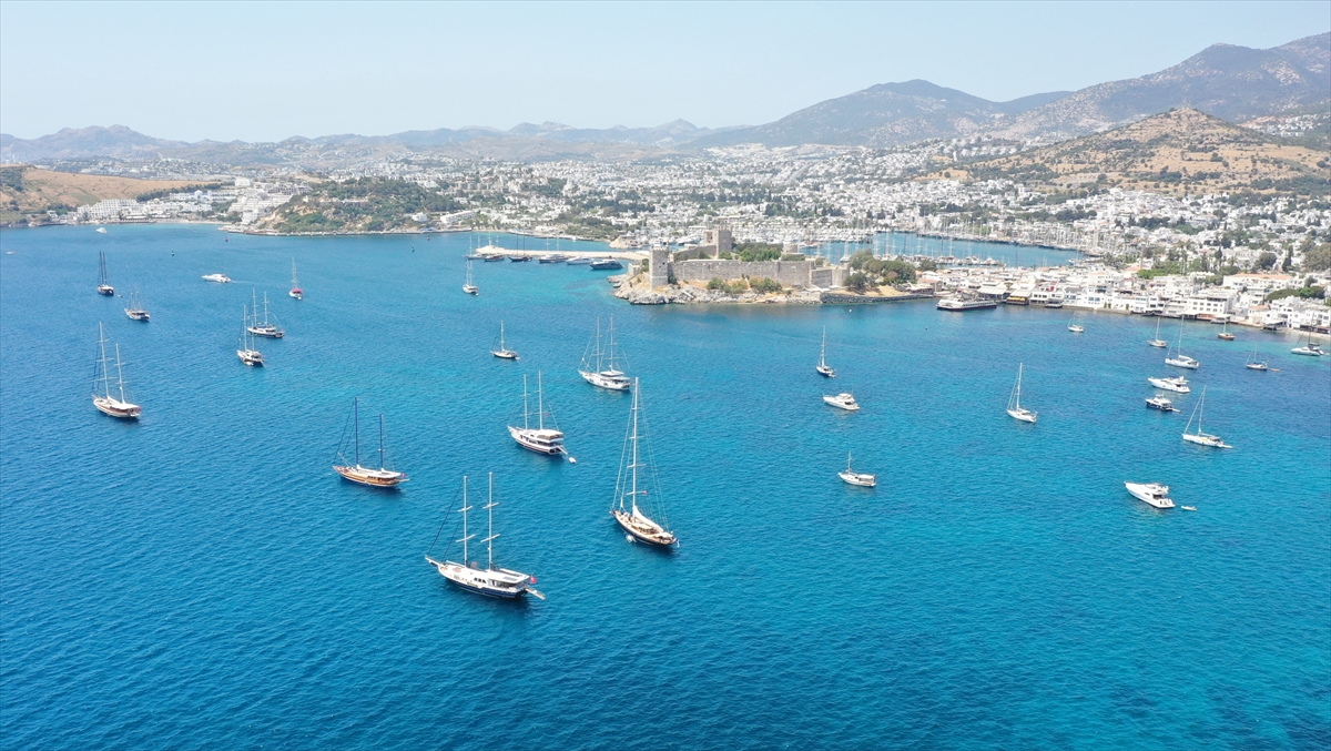 YENİLENEN BODRUM KALESİ'Nİ YILIN İLK 5 AYINDA 50 BİNDEN FAZLA KİŞİ ZİYARET ETTİ