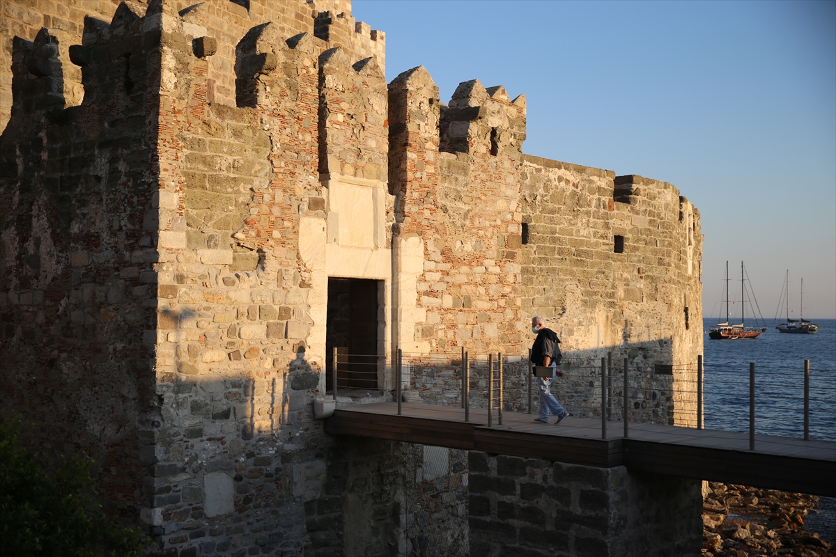 YENİLENEN BODRUM KALESİ'Nİ YILIN İLK 5 AYINDA 50 BİNDEN FAZLA KİŞİ ZİYARET ETTİ
