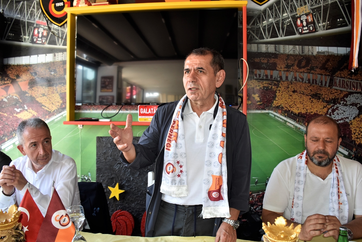 Dursun Özbek, Bodrum 1905 Galatasaraylılar Derneği üyeleriyle bir araya geldi