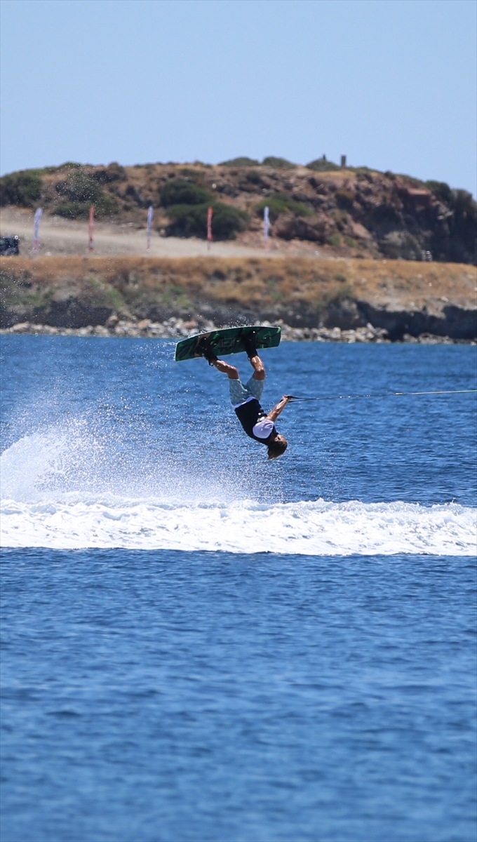 Türkiye Su Jeti ve Flyboard Şampiyonası Bodrum'da başladı