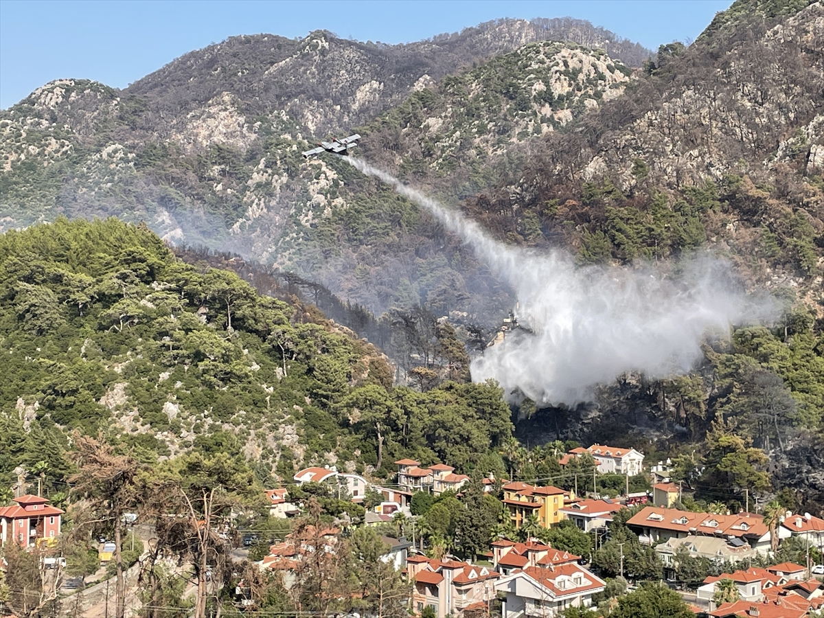 Marmaris'te çıkan orman yangını kontrol altına alındı