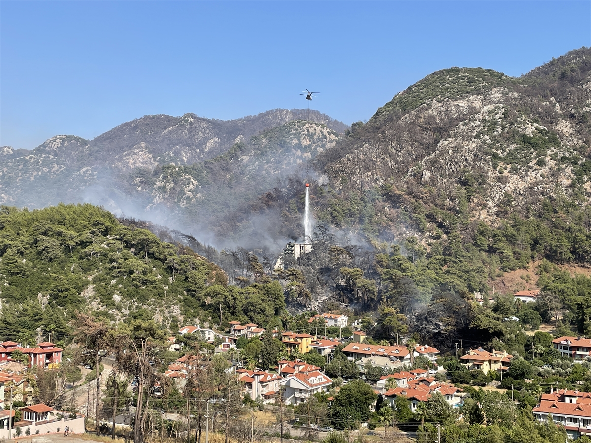 Marmaris'te çıkan orman yangını kontrol altına alındı