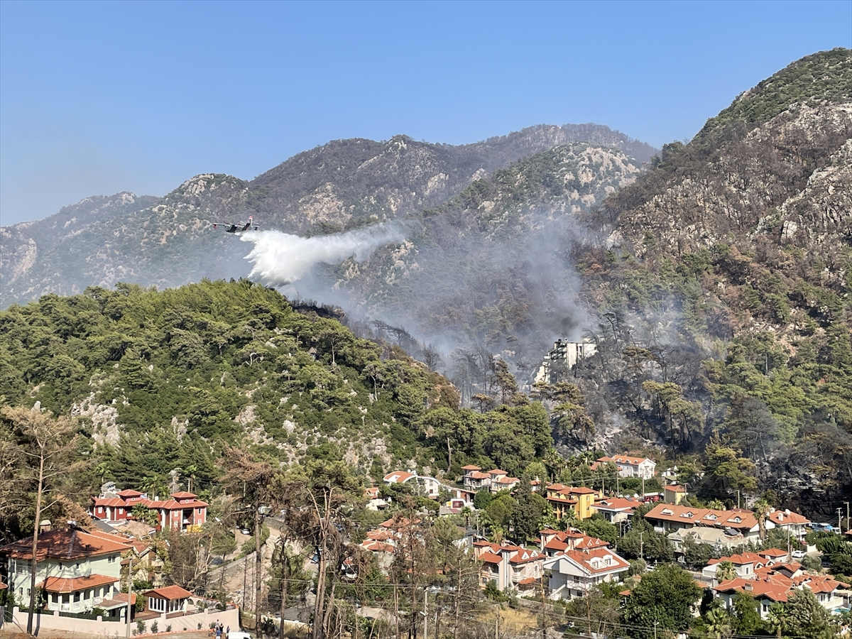 Marmaris'te çıkan orman yangını kontrol altına alındı