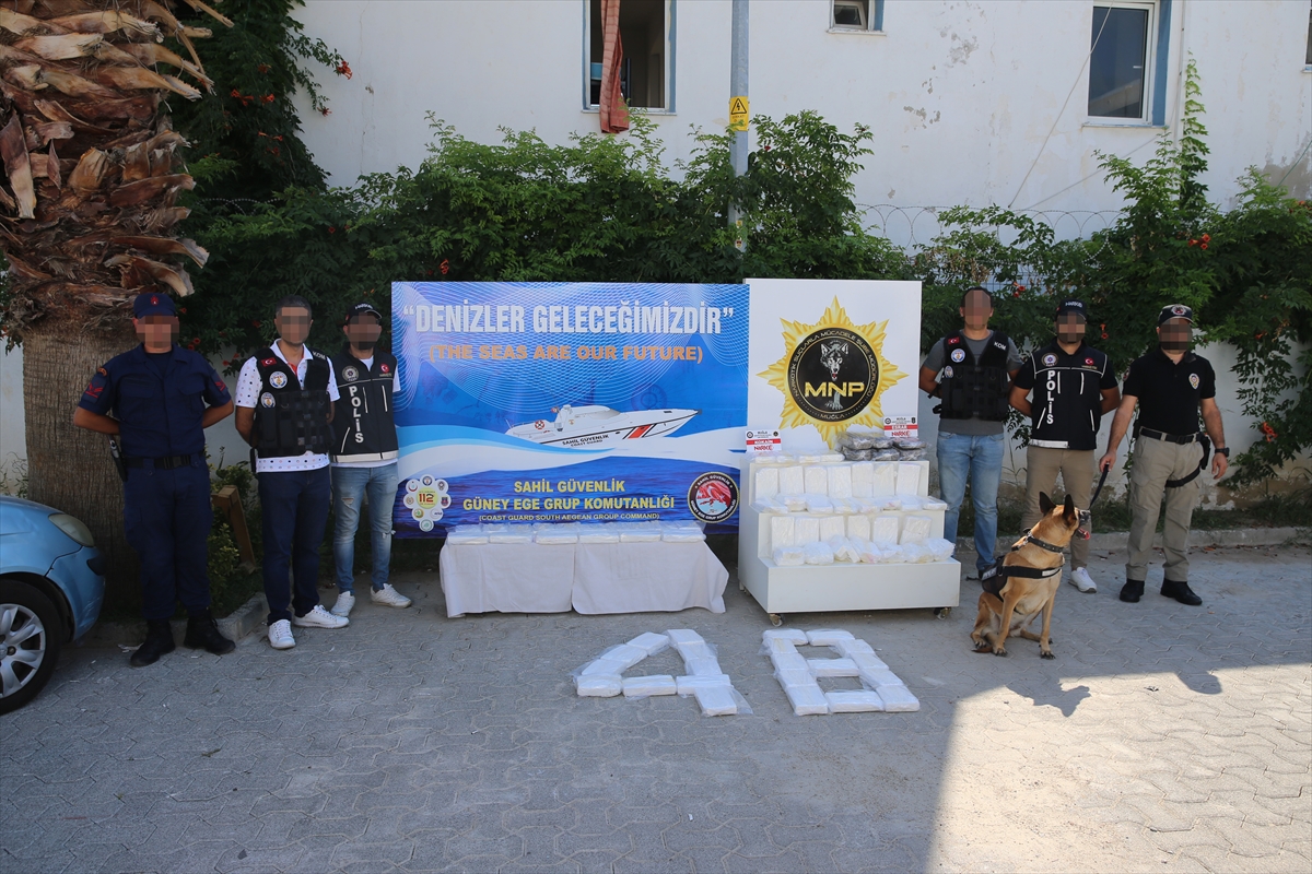  Bodrum açıklarındaki uyuşturucu operasyonunda yakalanan 4 zanlı tutuklandı