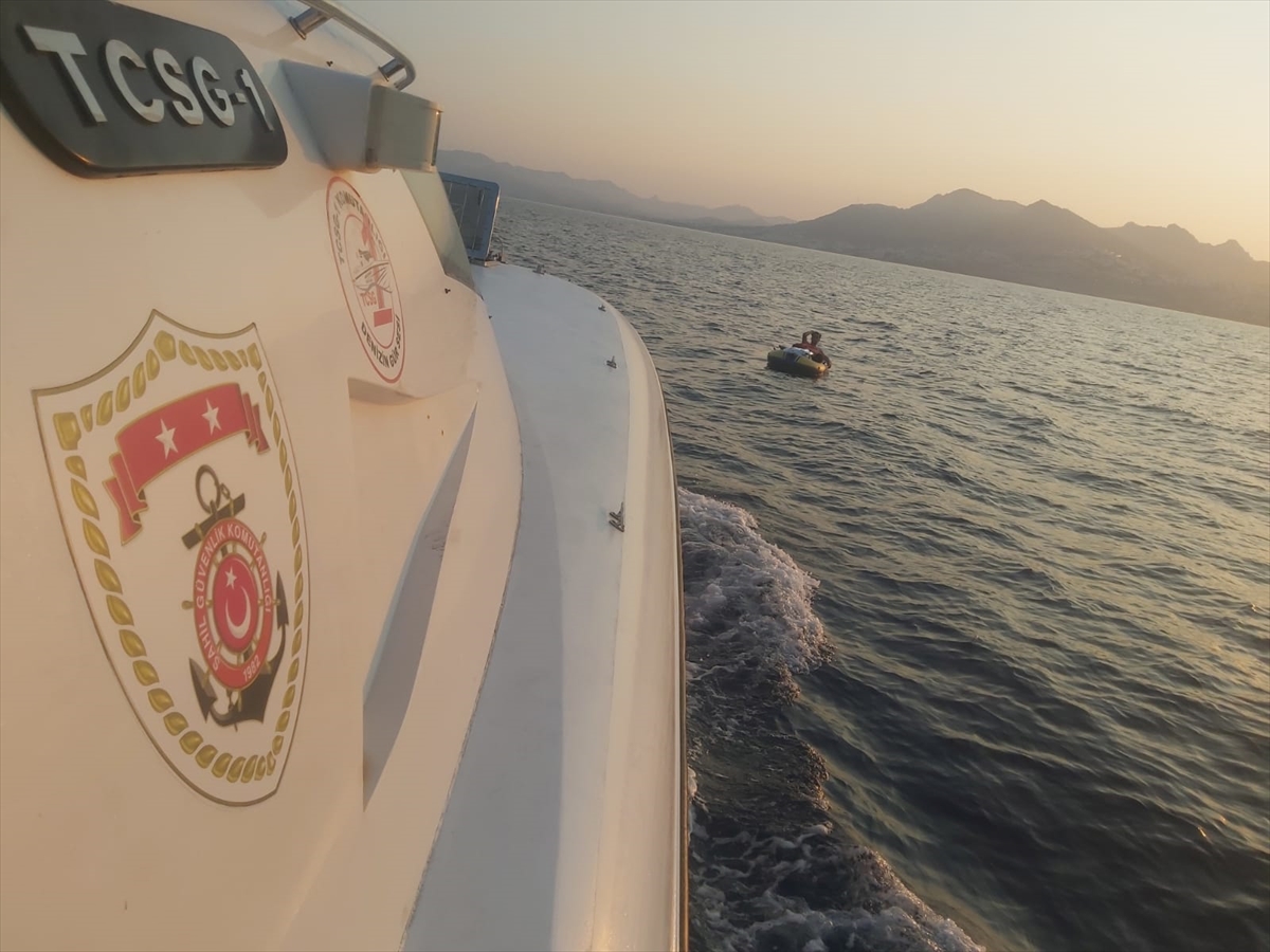 Bodrum açıklarında 2 düzensiz göçmen kurtarıldı 