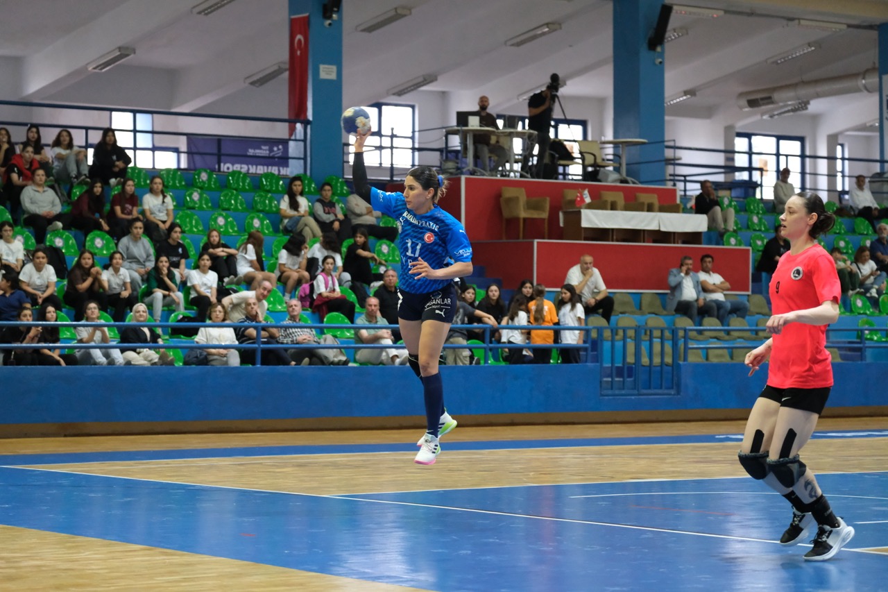 Yalıkavakspor Finalde: Namağlup Lider, Üsküdar’ı İki Maçta Eledi 