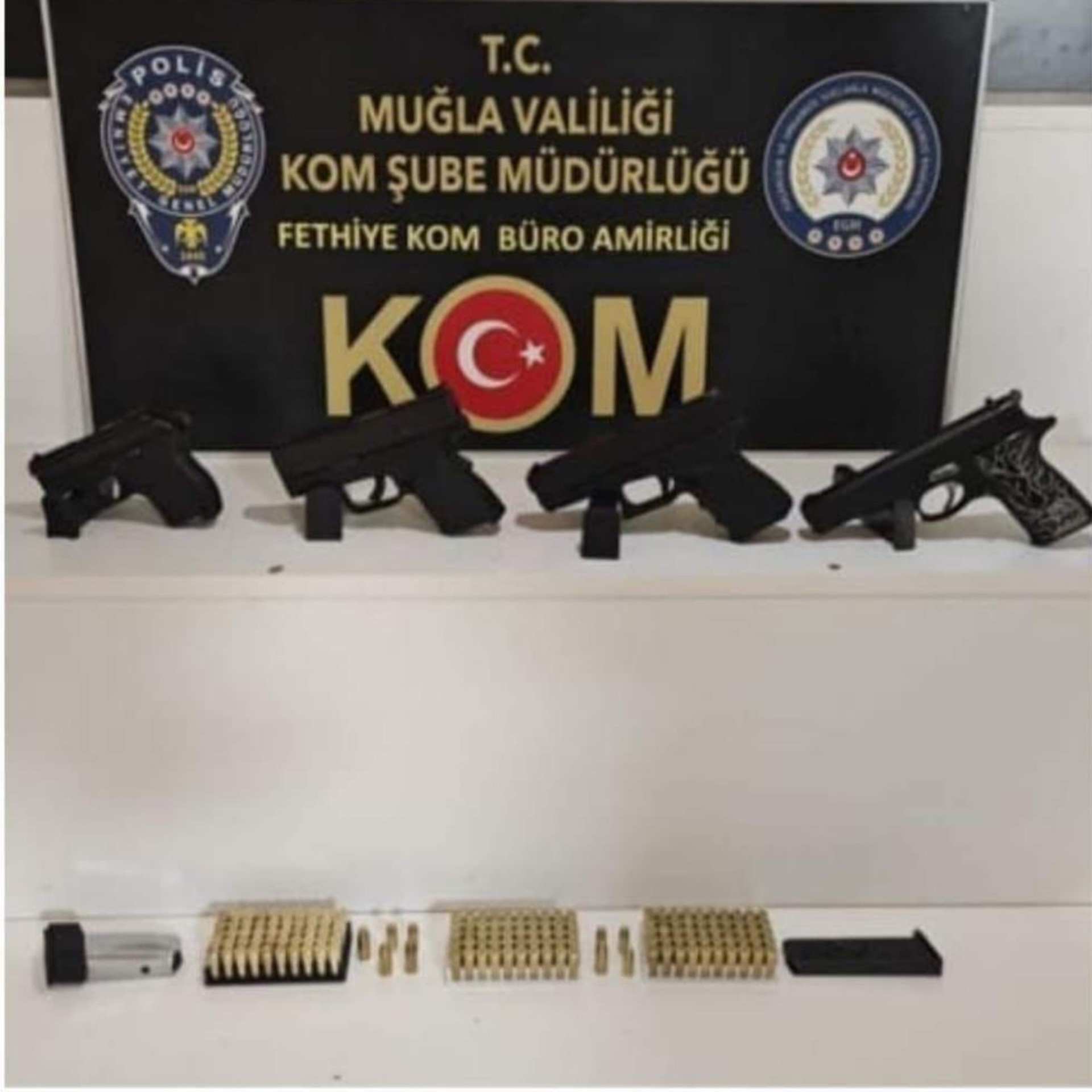Sosyal medyada silah teşhirine operasyon
