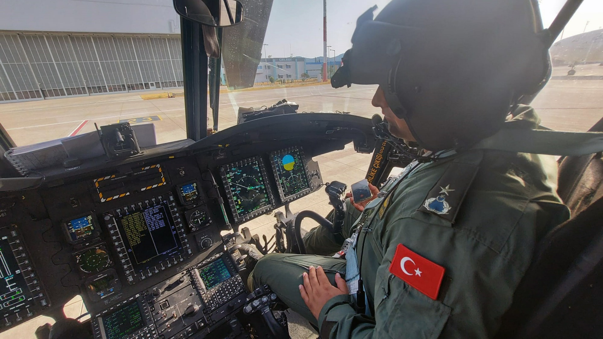 Uçan kule ‘Chinook’ göreve başladı  