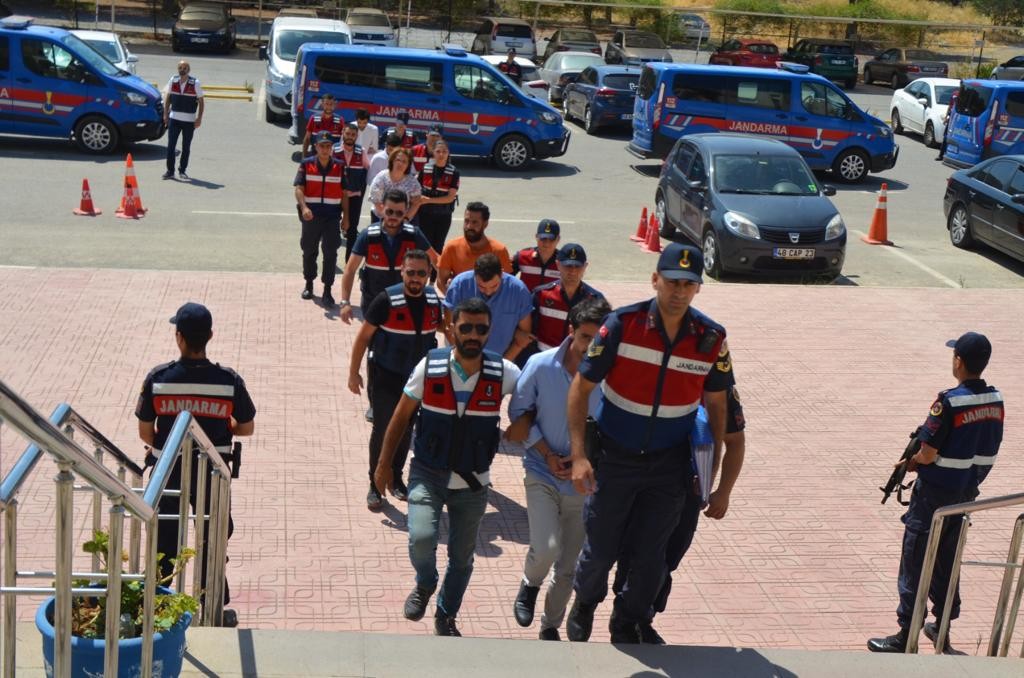 Cinayetin sırrı çözüldü! Silahla vurduktan sonra cesedi yakıp asitle eritmeye çalışmışlar  