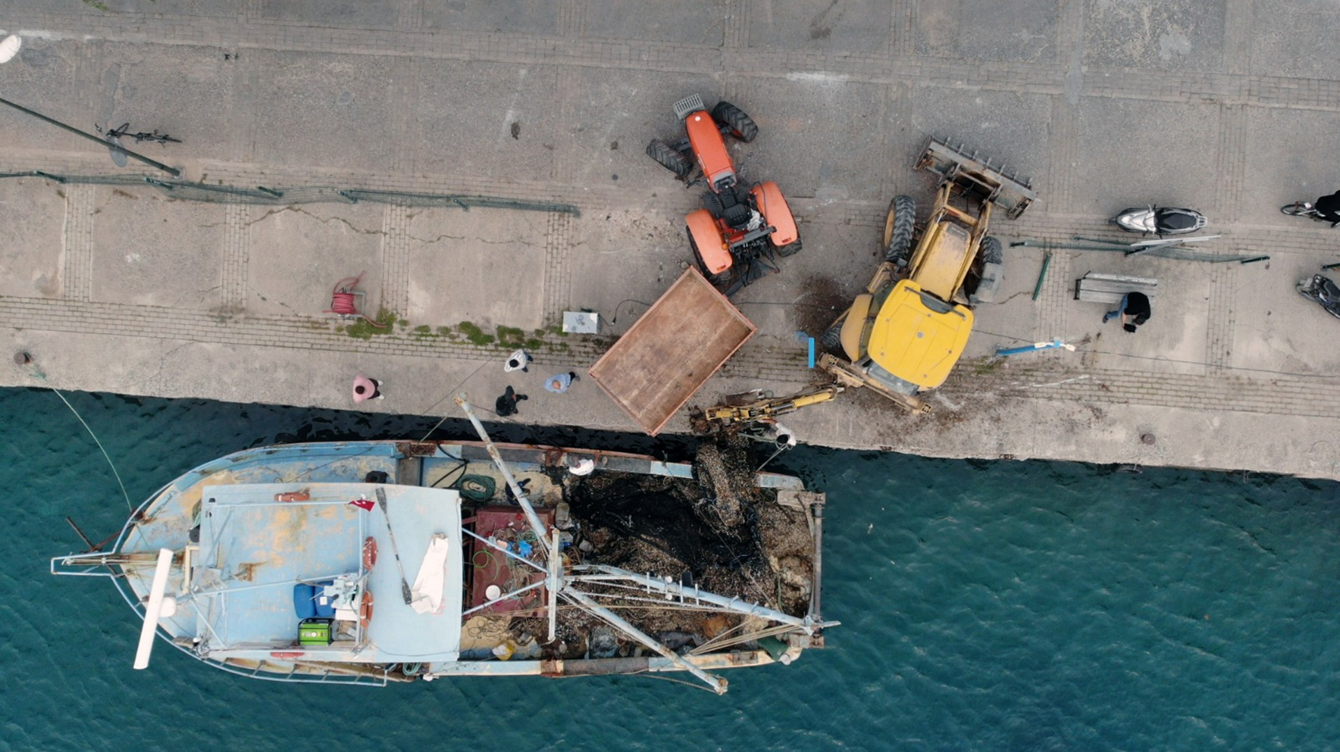 Muğla denizleri hayalet ağlardan kurtarılıyor   