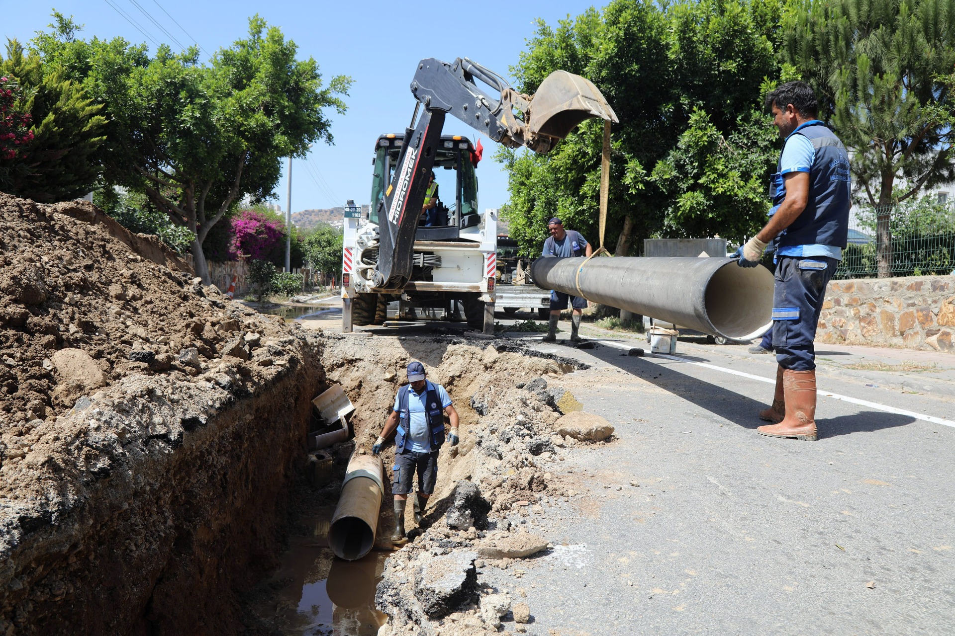 Bodrum'da su sıkıntısına çözüm arayışı: MUSKİ'den Akyarlar Kemer'e ek içme suyu