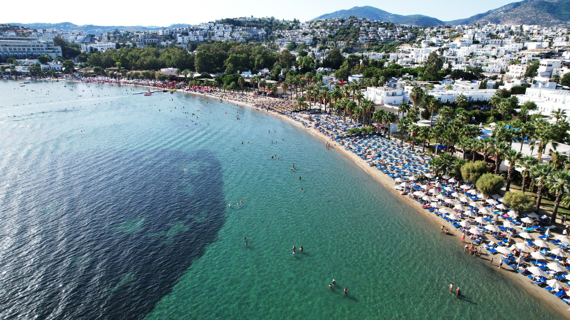 Sahiller yabancı turistlere kaldı. Başkan Dengiz: 'Hedef 1 milyon turist'