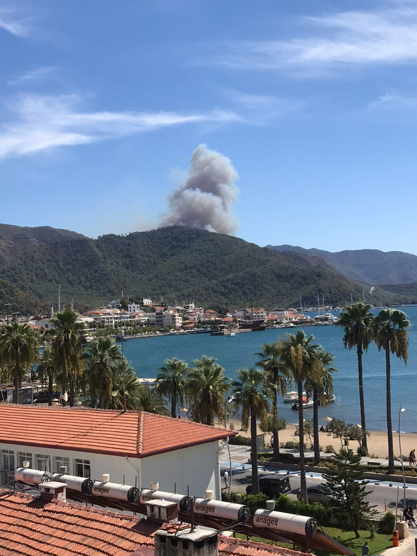 SON DAKİKA! Marmaris’te orman yangını! Yangına havadan ve karadan müdahale ediliyor 