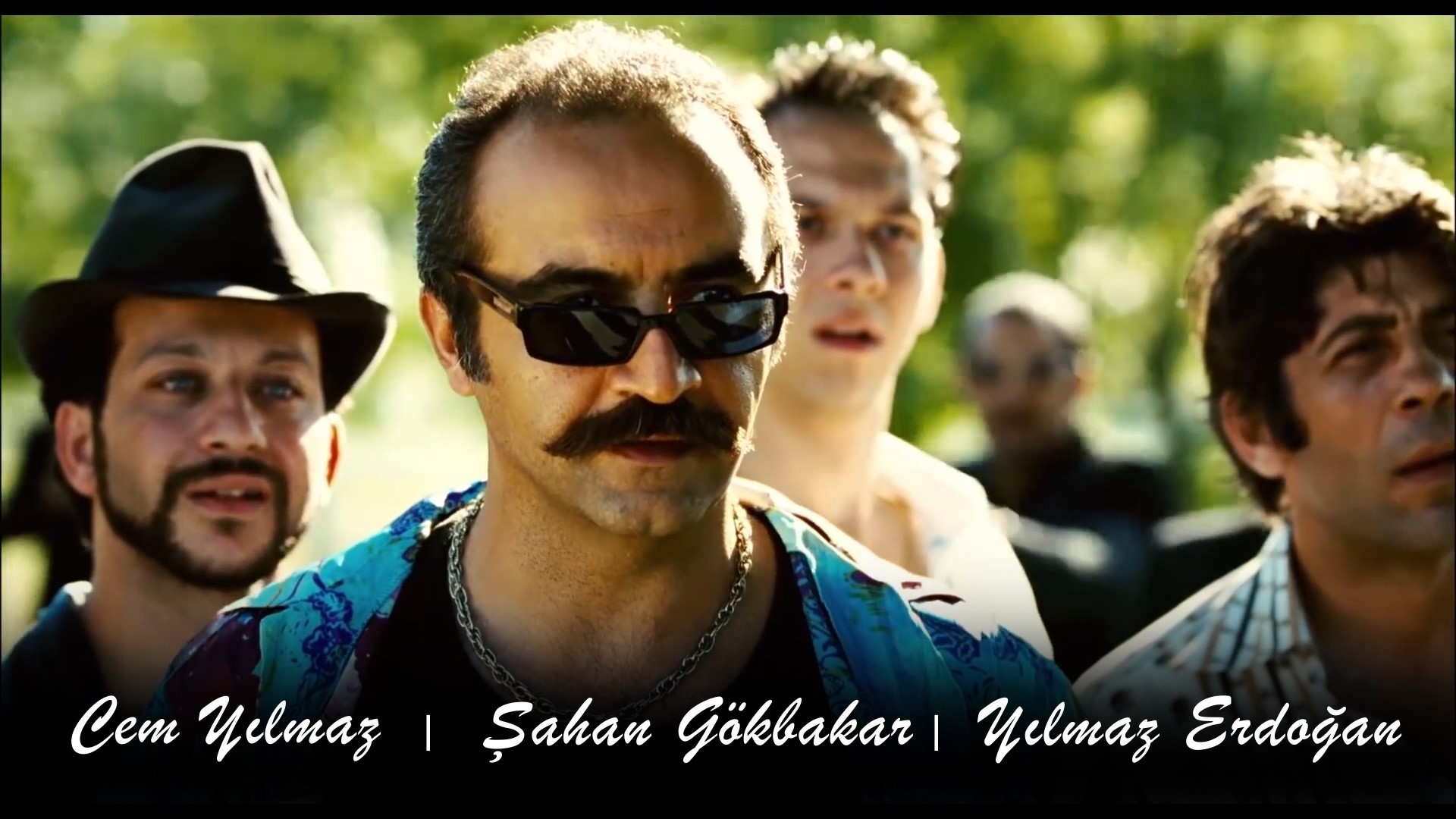 Cem Yılmaz, Yılmaz Erdoğan ve Şahan Gökbakar'a sinema salonu sahiplerinden veda...