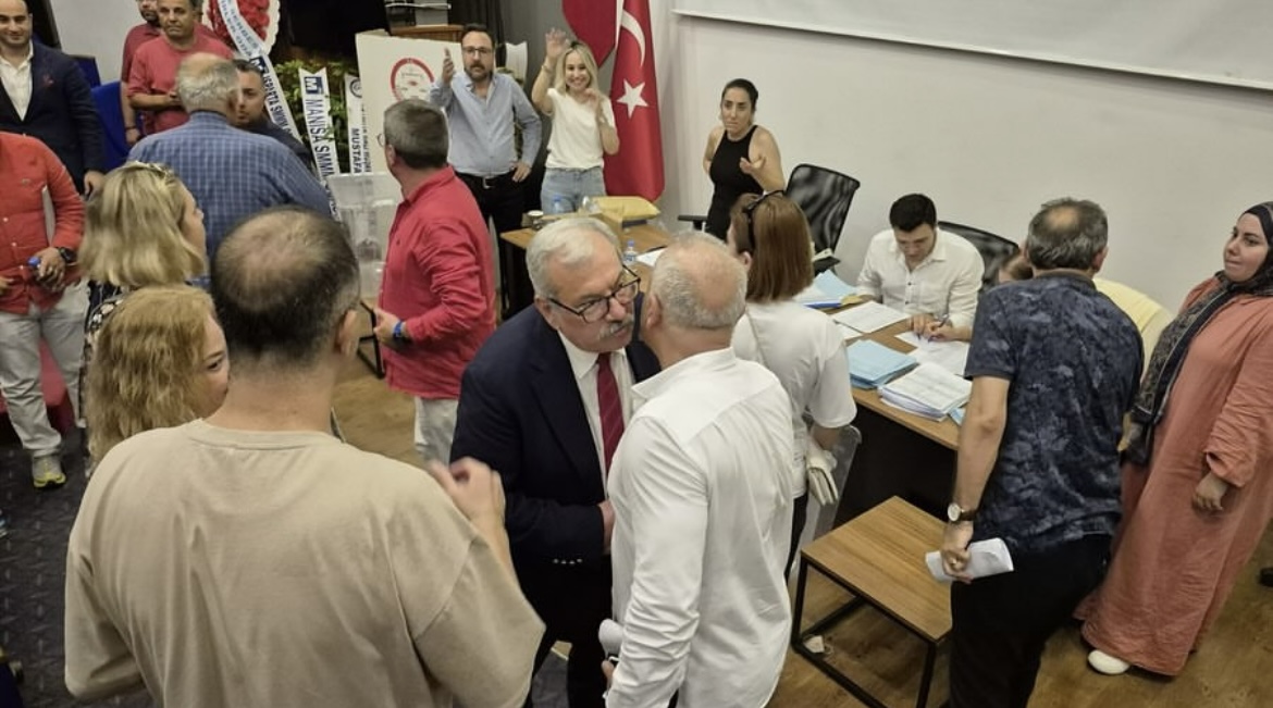 Muhasebeci - Mali Müşavirler Seçiminde ‘Mehmet Akdoğan’ güven tazeledi