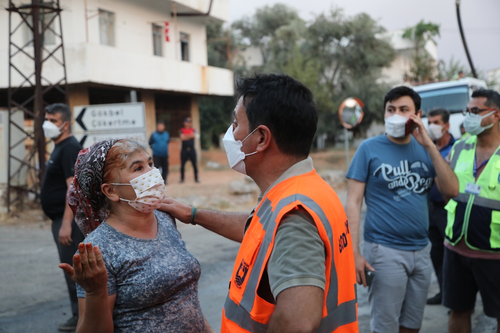 BAŞKAN ARAS, “BODRUM YANIYOR... CANIMIZ KALBİMİZ ACIYOR”