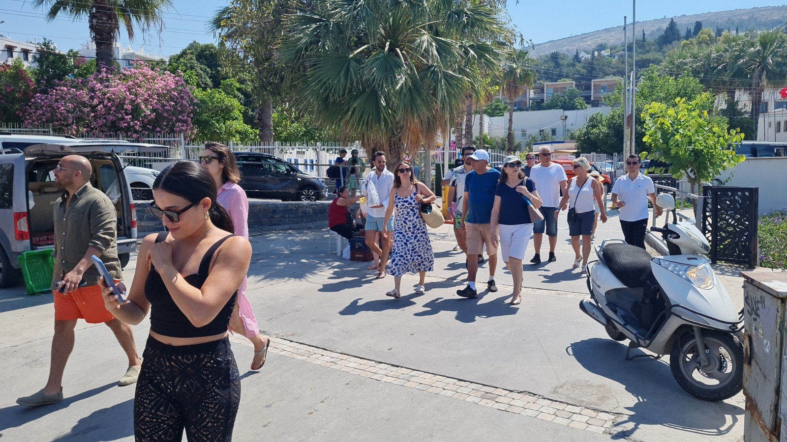 Bodrum’a gelen 3 bin 607 turist, turizmcinin yüzünü güldürdü
