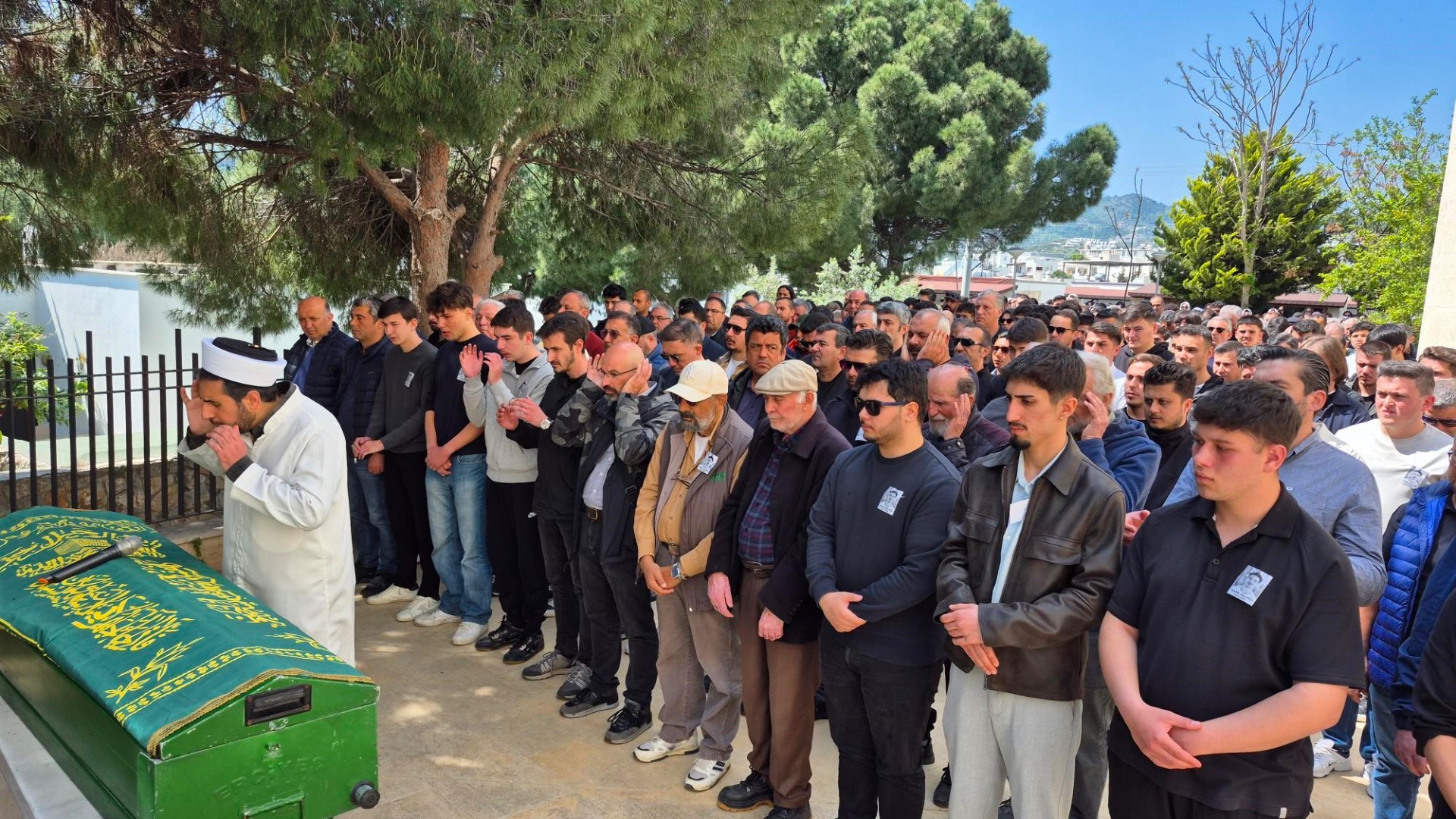 Levent Kaan Bıçakçı, göz yaşları arasında son yolculuğuna uğurlandı 