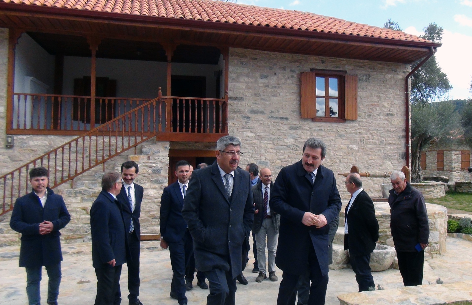 Vali Tavlı, MSKÜ ve Denizli PAÜ rektörleri Stratonikeia’da incelemelerde bulundu