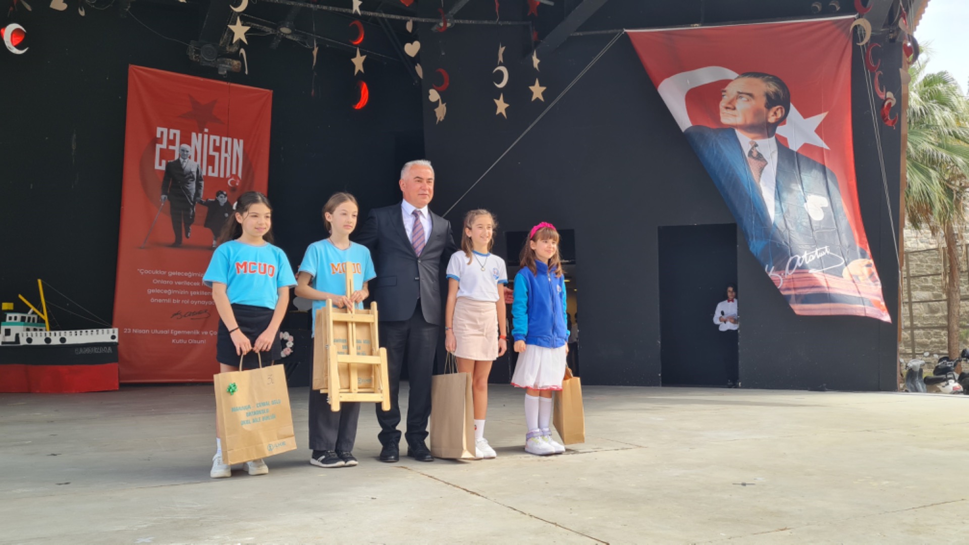 Bodrum Kalesi'nde coşkulu 23 Nisan kutlaması