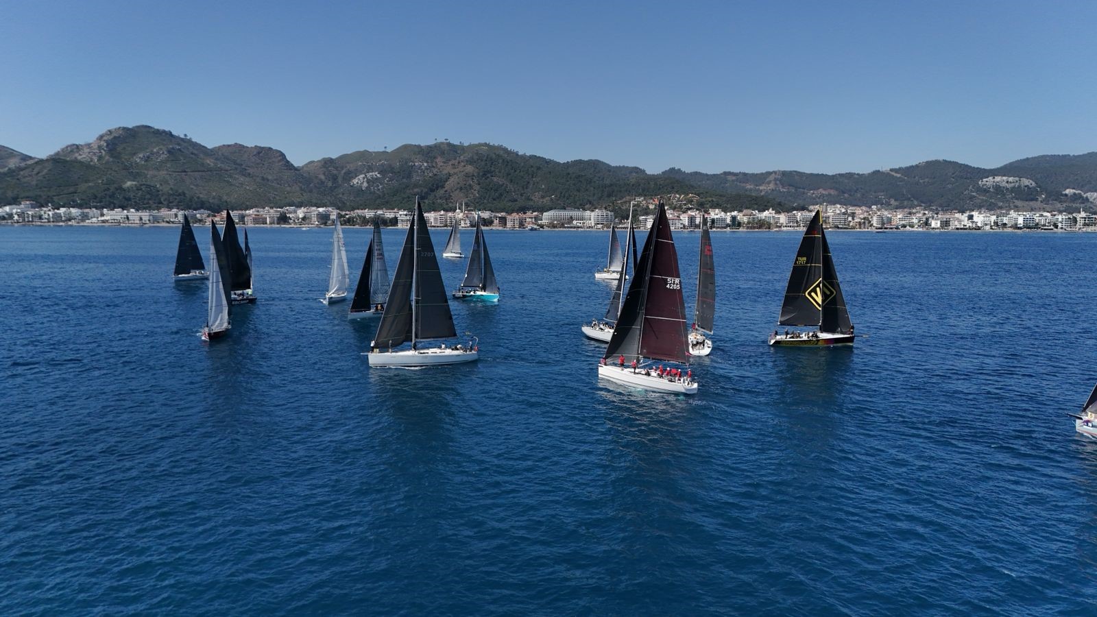MIYC Kış Trofesi 4. Ayak birinci gün yarışları tamamlandı