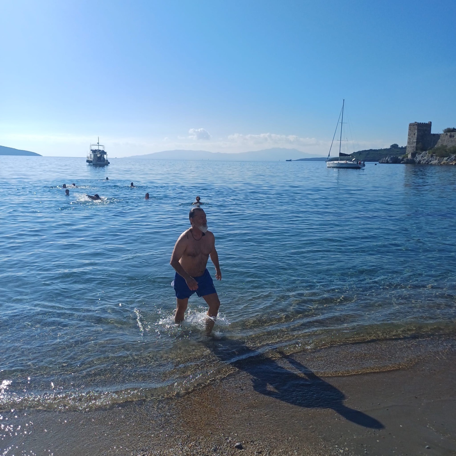 Bodrum'da yeni yılın ilk günü deniz keyfi