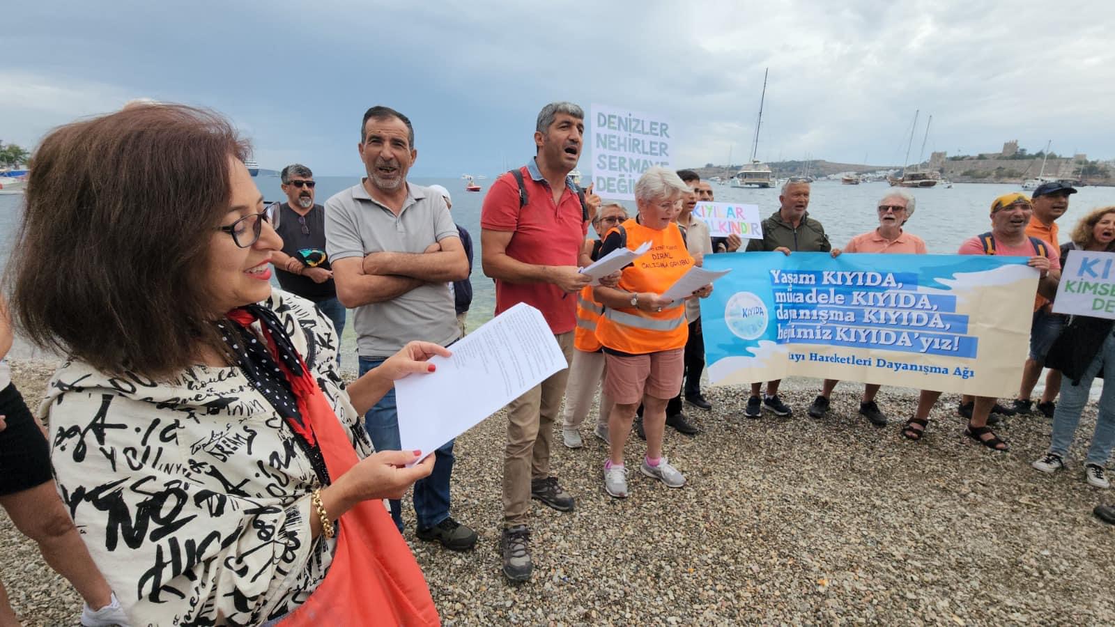 Bodrum’da kıyı işgali eyleminde sahilde yürüyecek yer bulamadılar