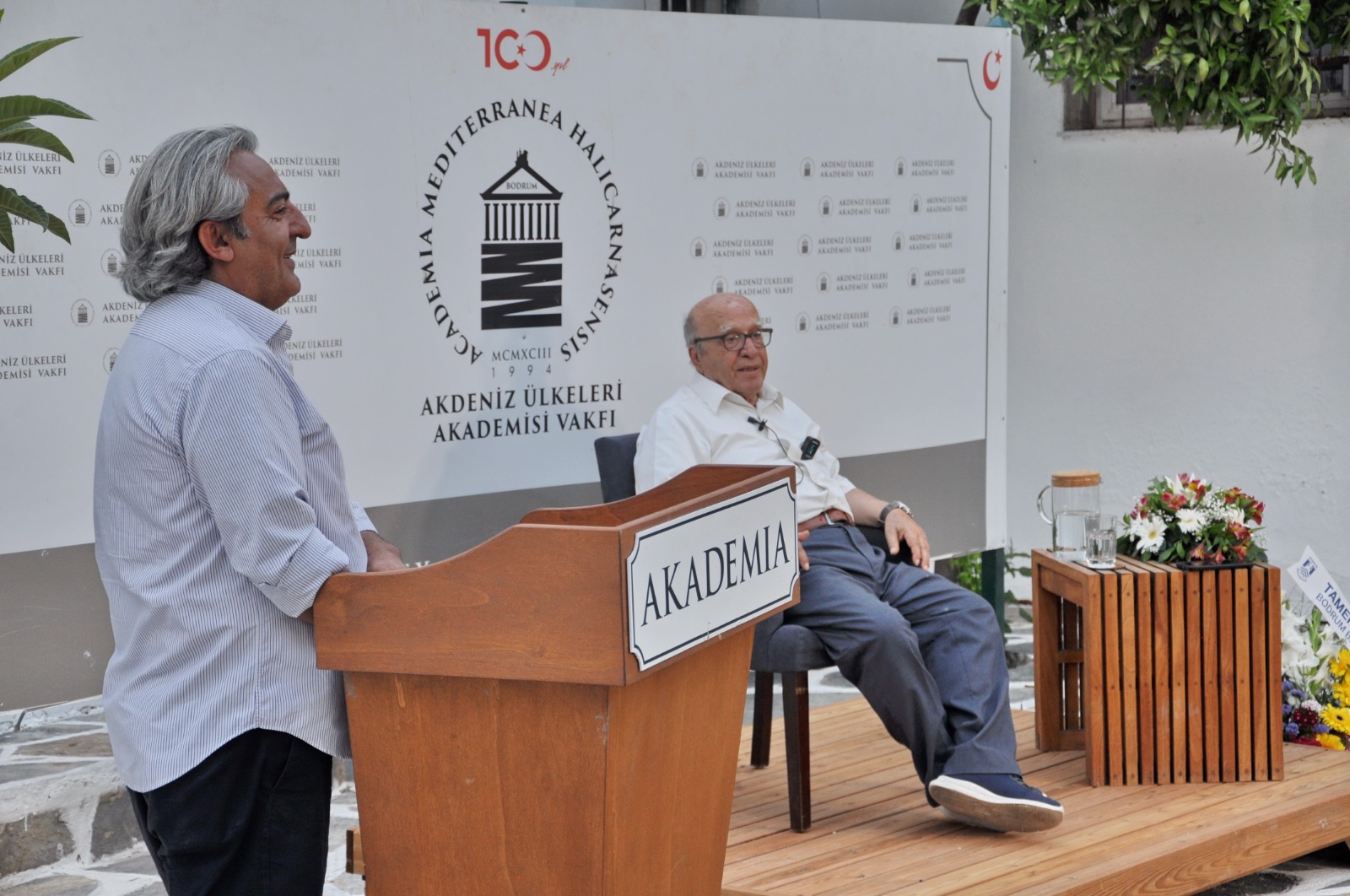 Akademia Bahçesinde Bodrum, Prof. Ahmet Arslan ve Felsefe Buluştu