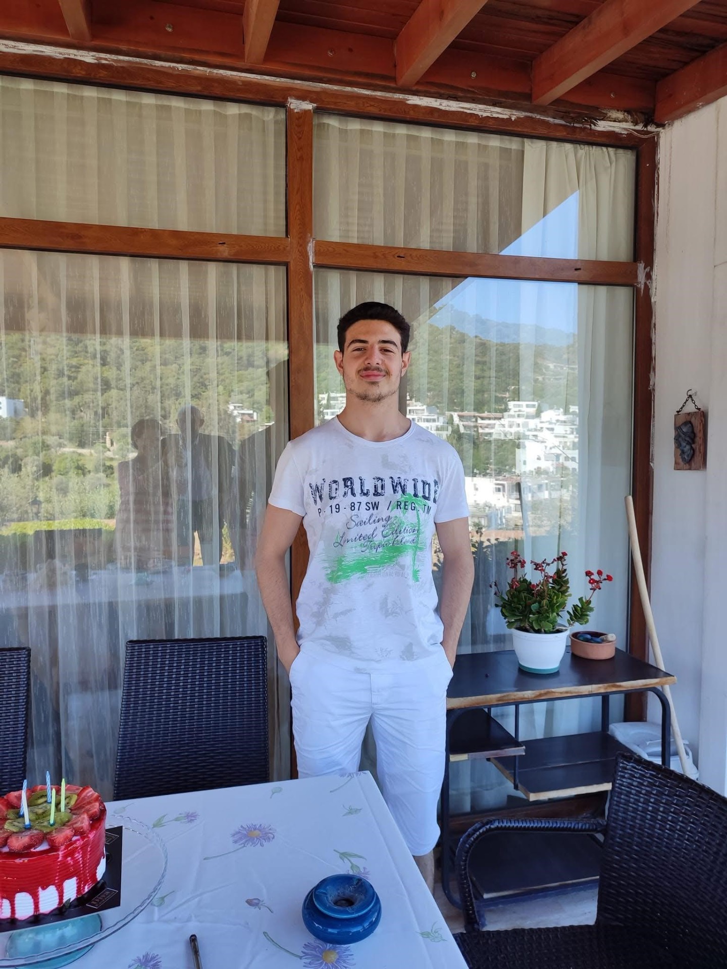 Levent Kaan Bıçakçı, göz yaşları arasında son yolculuğuna uğurlandı 