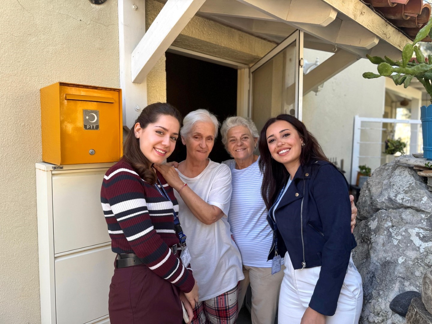 Bodrum Belediyesi yaşlıları unutmadı