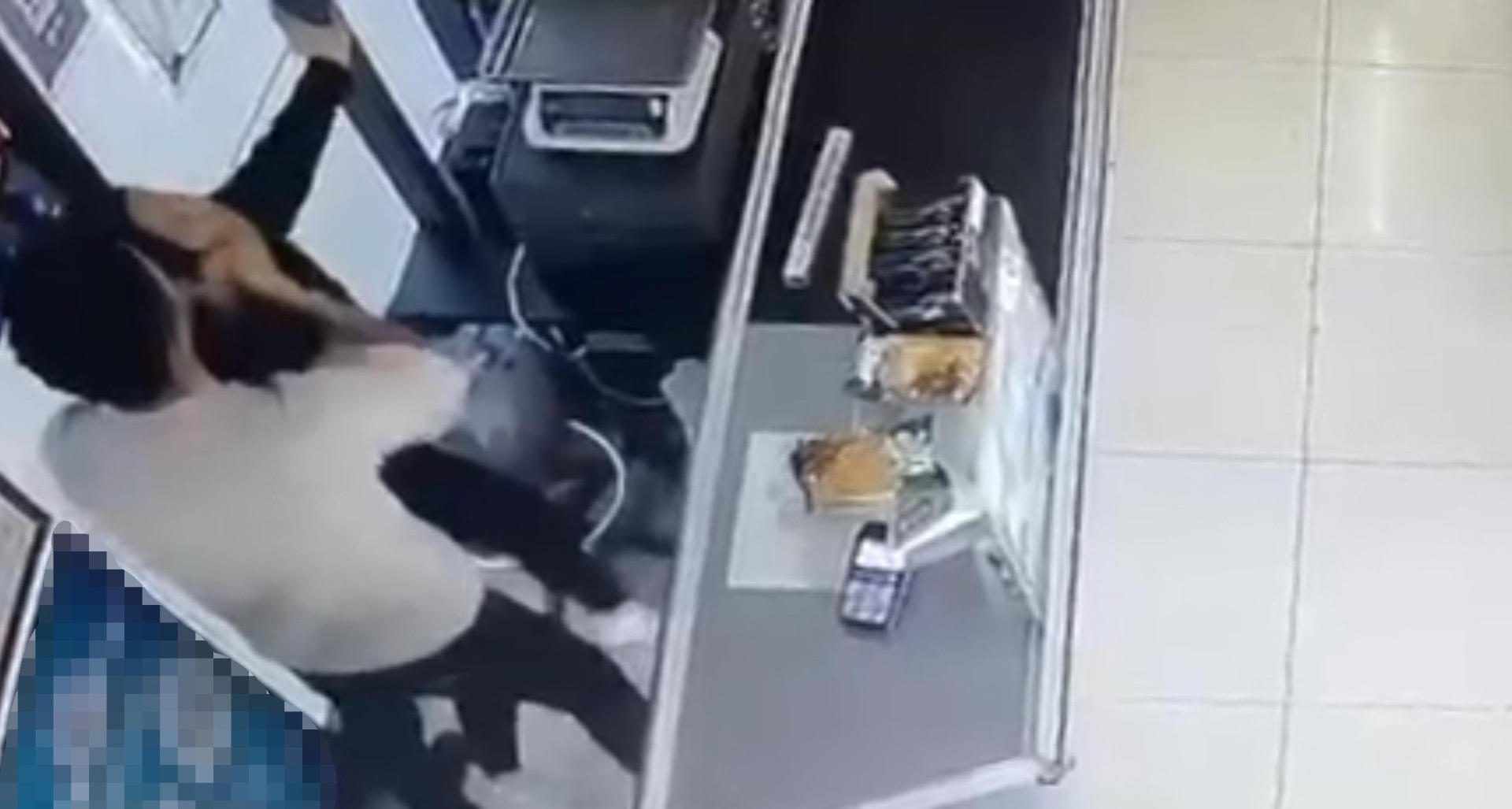 Bodrum'da kadın çalışana dehşeti yaşattı, acımasızca dövdü