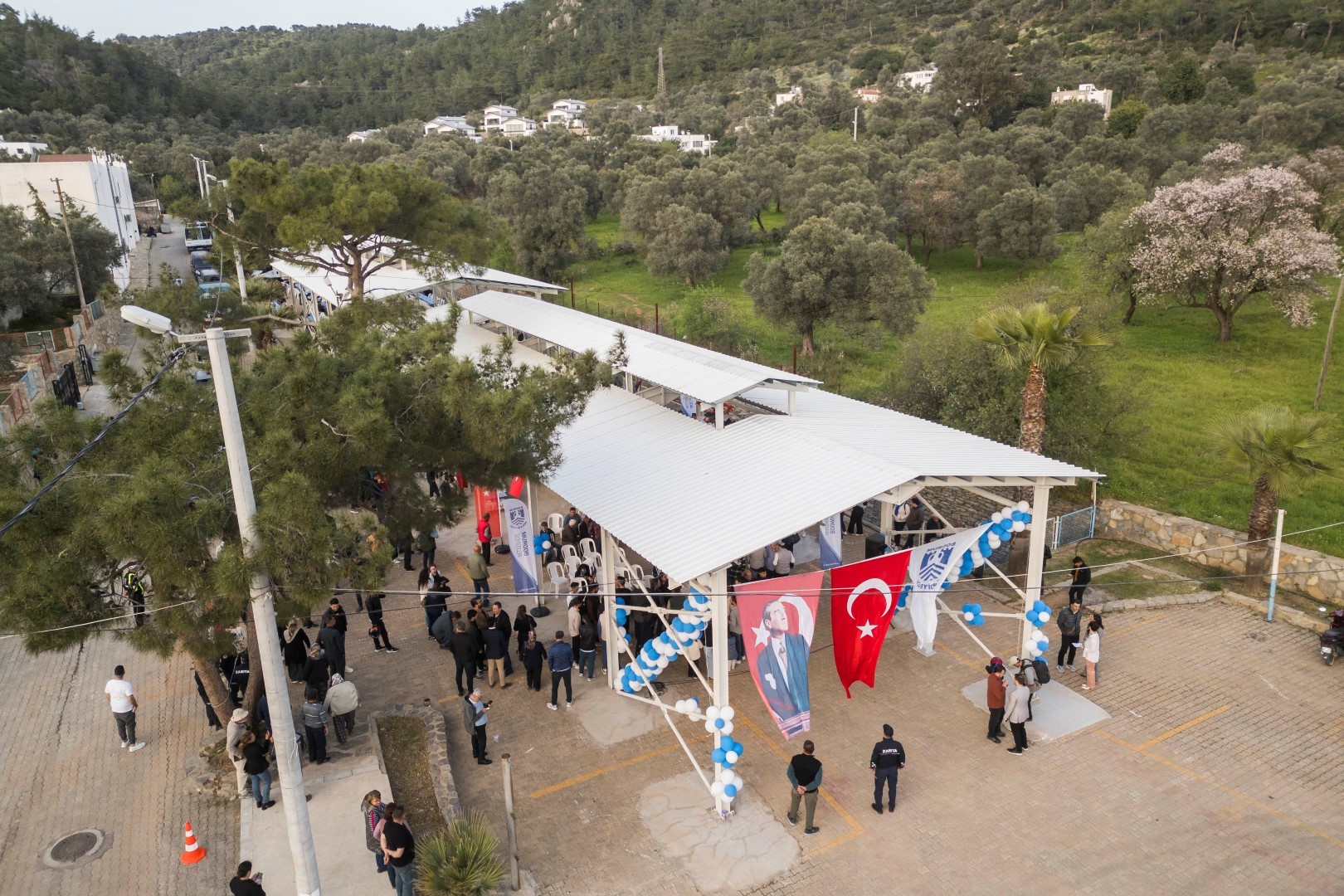 Kızılağaç Pazar Yeri'nin ilk etabı tamamlandı