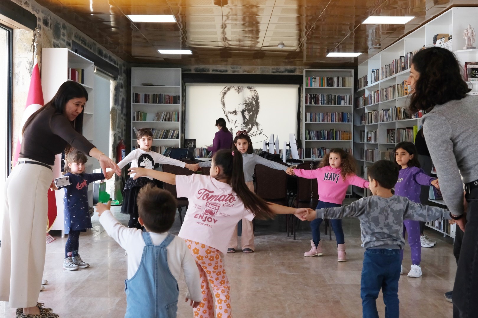 Belediyenin çocuk atölyelerinde eğlenceli etkinlikler