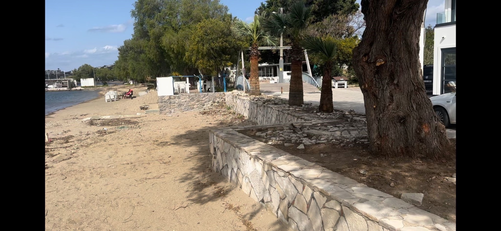 Halk plajına işgal girişimi