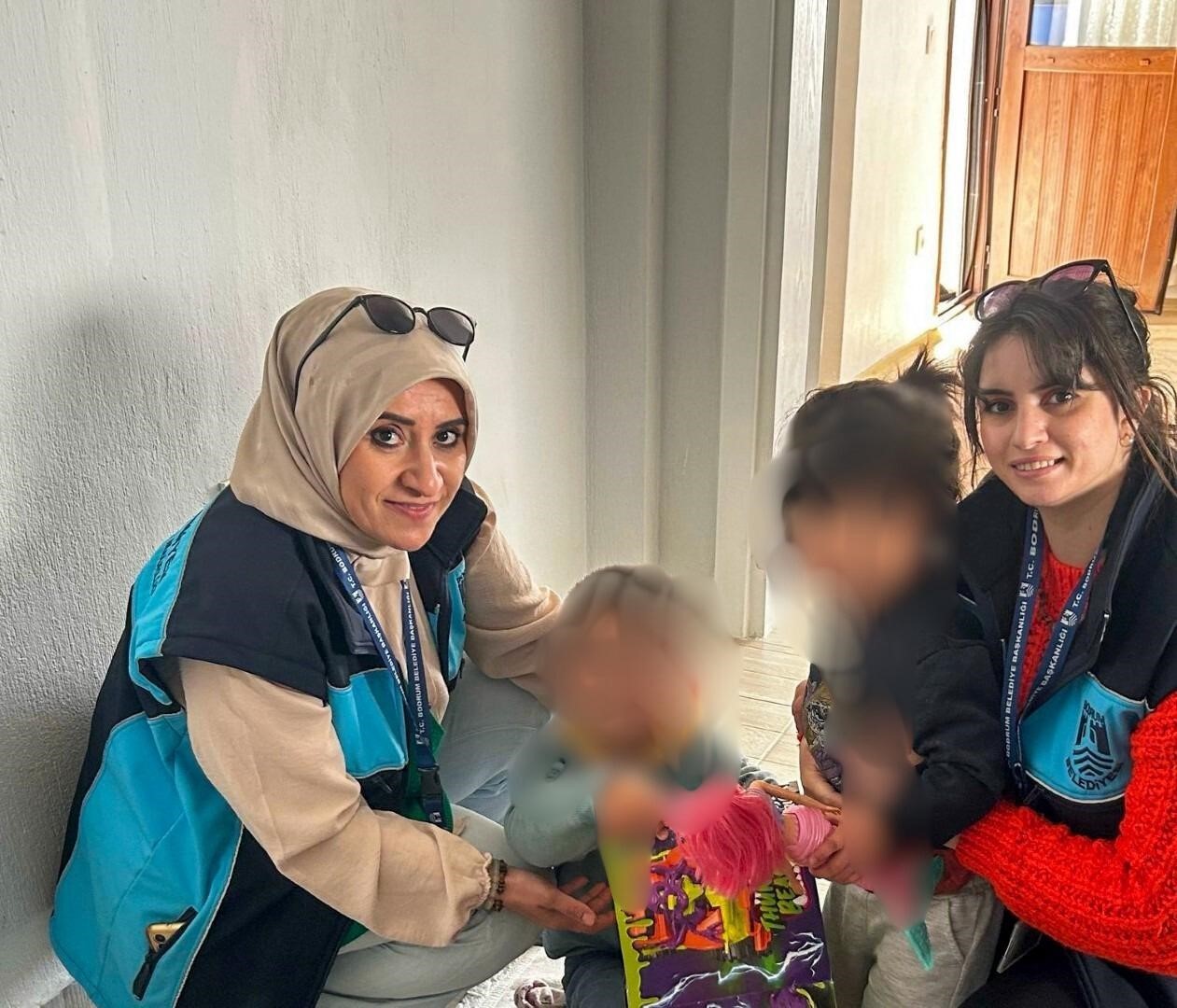 Belediyeden çocuklara bayram hediyesi 