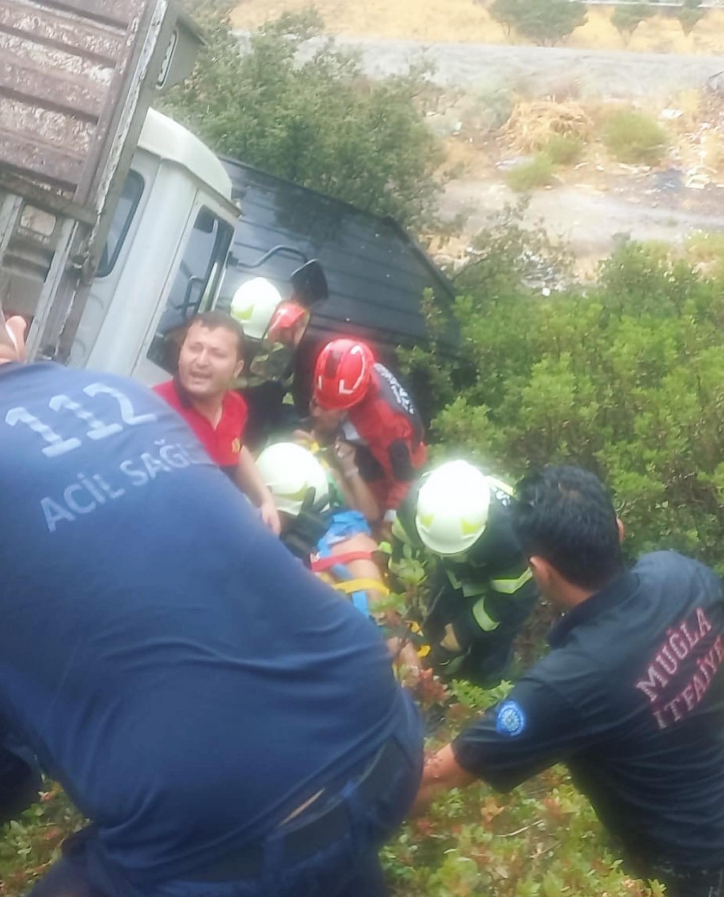 Bodrum'da kaza geçiren sanatçı İbrahim Tatlıses sıkıştığı araçtan çıkarıldı… 