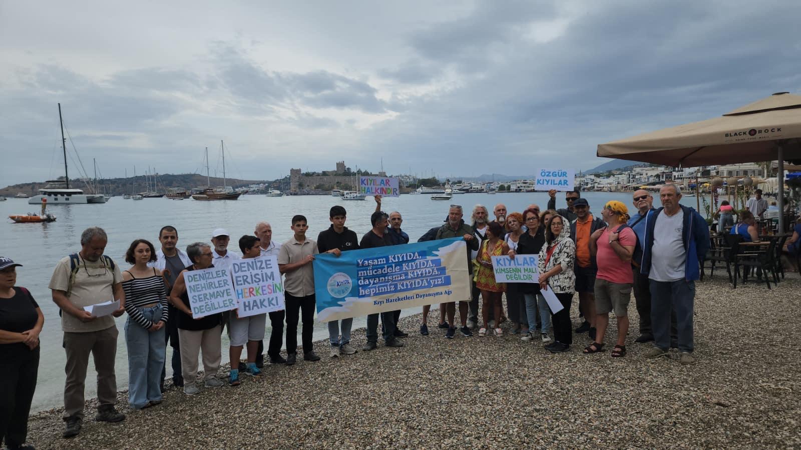 Bodrum’da kıyı işgali eyleminde sahilde yürüyecek yer bulamadılar
