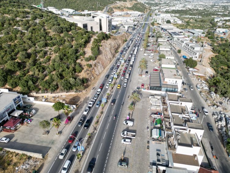 Bodrum’un tek anayoluna bir yük daha: Liman Başkanlığı da aynı hatta! 