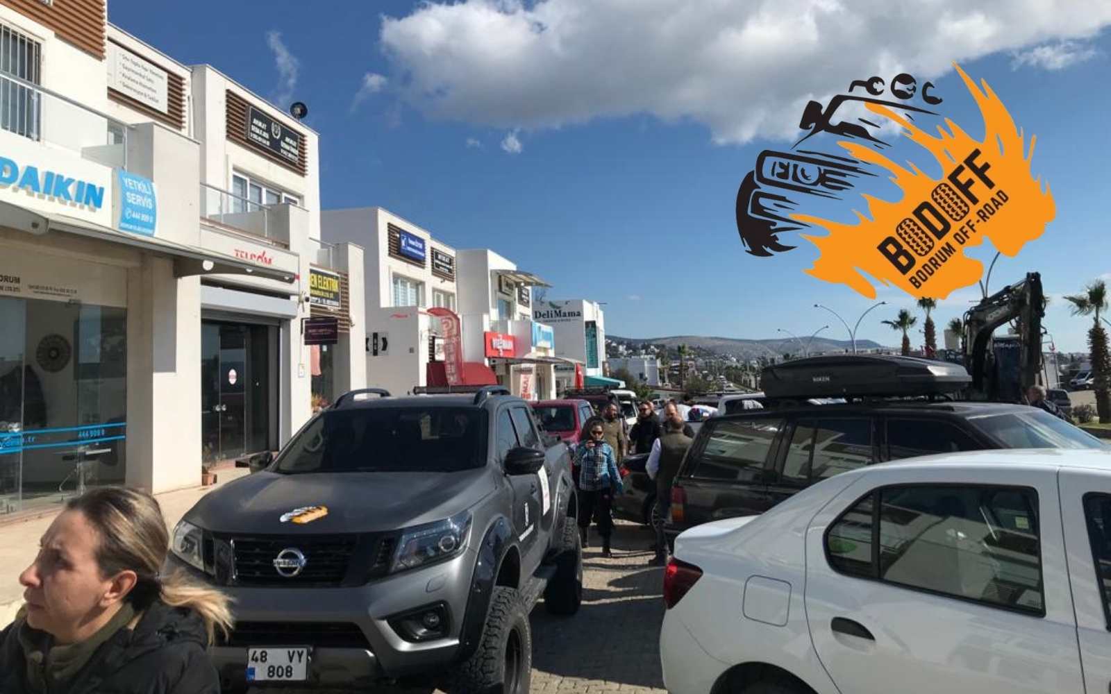 Bodrum Off-Road Kulübü 4x4 araçlarla yardım için Antakya’ya doğru yola çıktı 