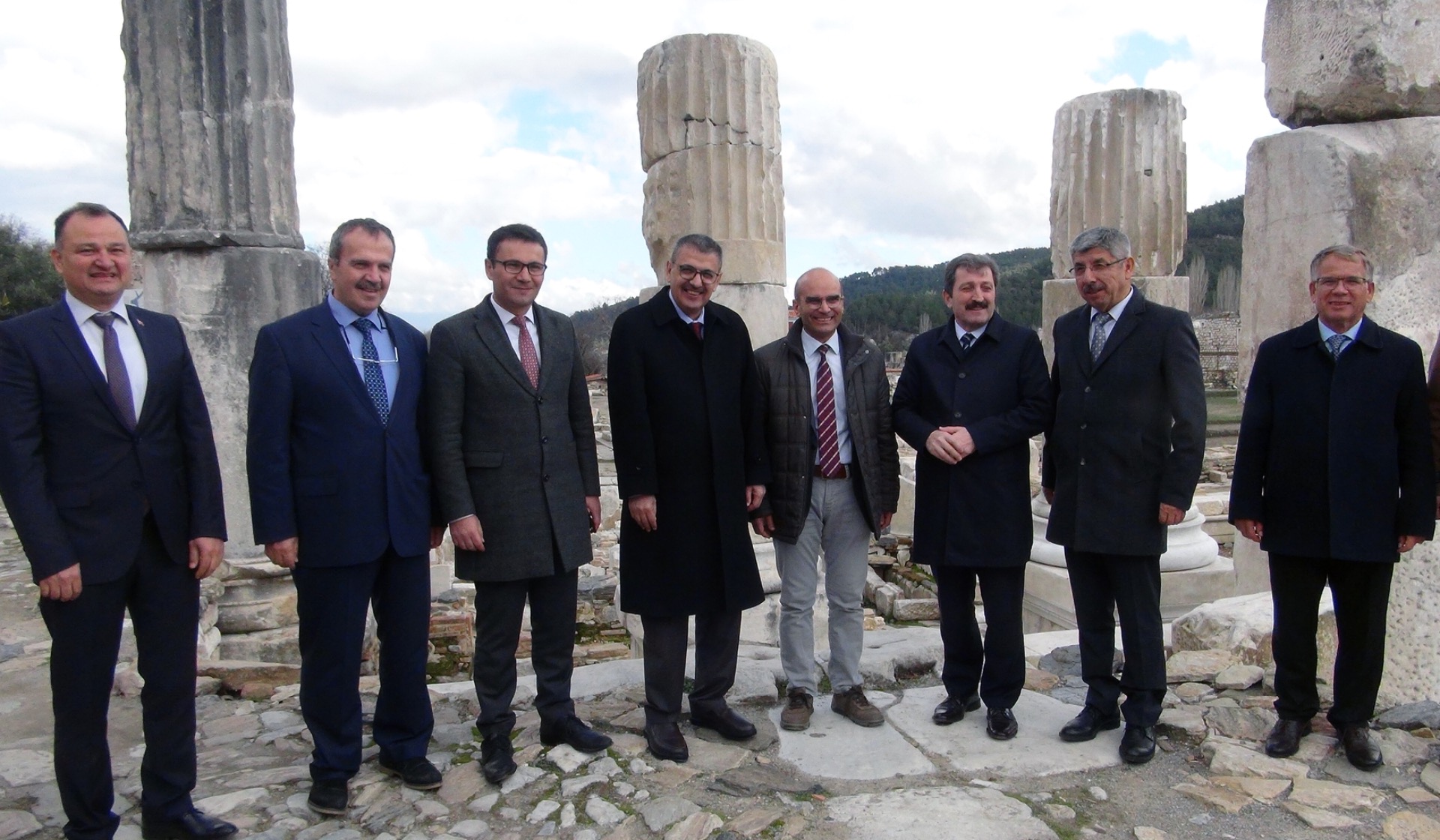 Vali Tavlı, MSKÜ ve Denizli PAÜ rektörleri Stratonikeia’da incelemelerde bulundu