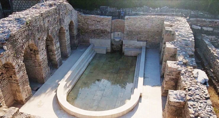 Stratonikeia Antik Kenti'ndeki Roma hamamında 1900 yıl sonra su akmaya başladı