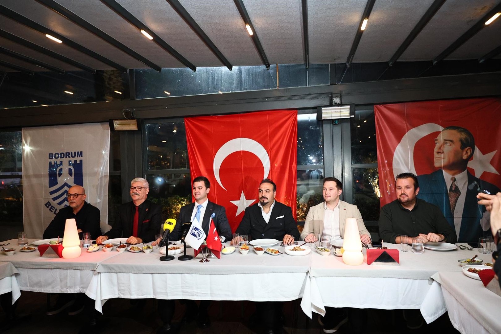 Başkan Mandalinci Basın Mensupları İle Bir Araya Geldi