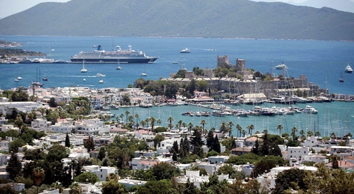 Bodrum'a ilk 5 ayda 172 bin turist geldi! Uzmanlardan sahte rezervasyon uyarısı
