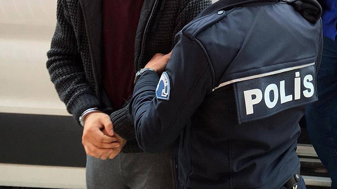 Muğla'da sosyal medyada Atatürk'e hakaret eden muhtar gözaltına alındı