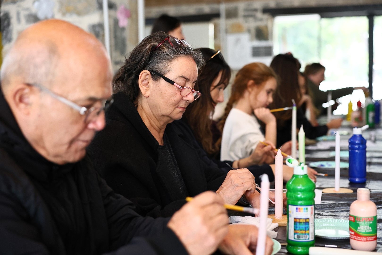 Üç Kuşak Mum Boyama Atölyesinde Buluştu