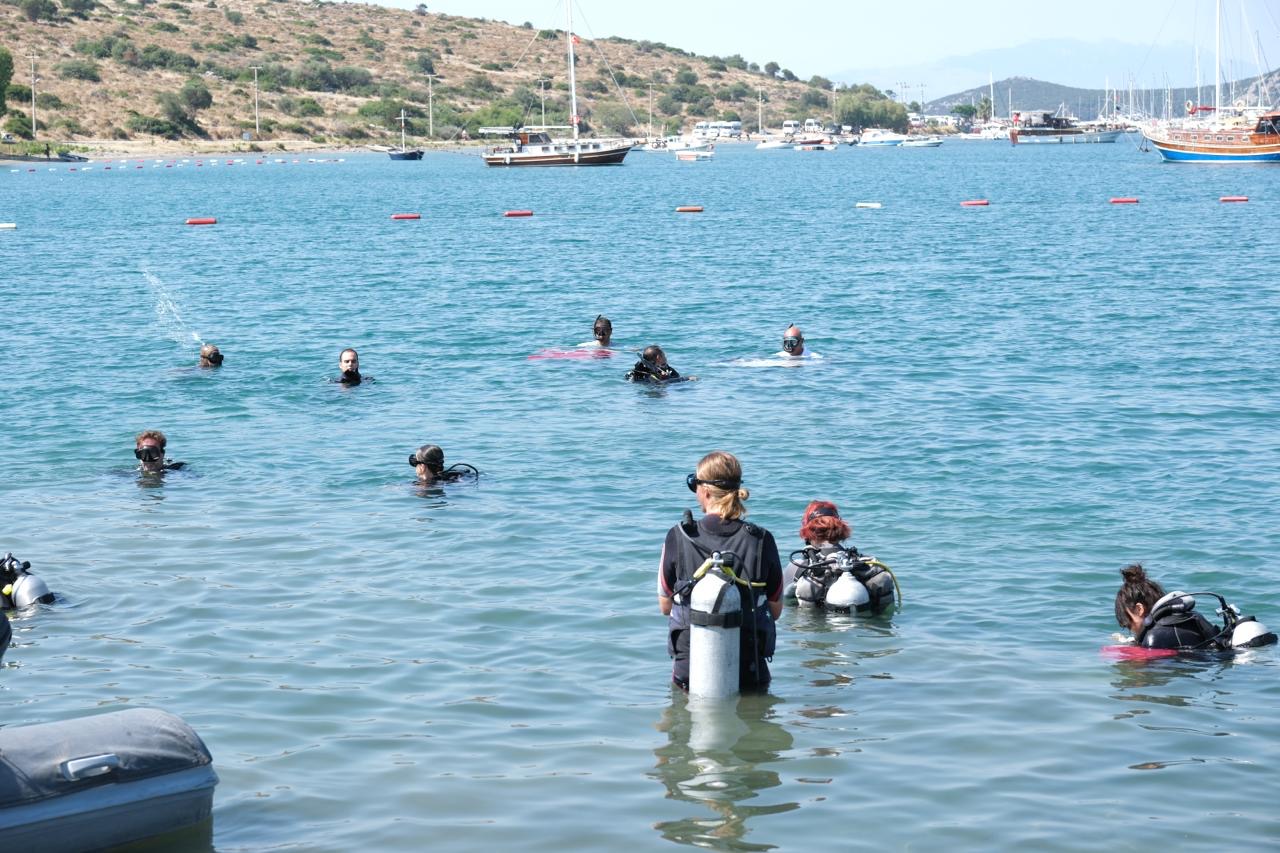 Deniz Dibi Temizliği Gümbet’te Gerçekleştirildi